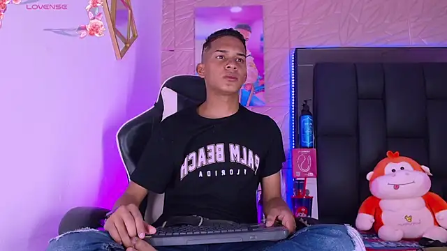 dilan alfonzo online show from April 5, 2026, 3:58 am