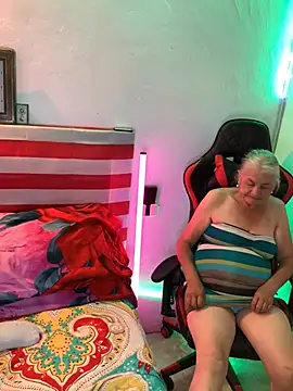 Snapshot of Grandma_Mature23 chatting on March 13, 2025, 3:22 am Grandma Mature23 online show from March 13, 2025, 3:22 am