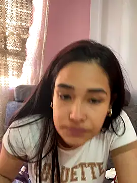 Snapshot of Alexsa_V chatting on October 2, 2025, 9:11 pm Alexsa V online show from October 2, 2025, 9:11 pm