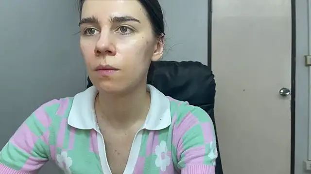 SassyJessi online show from May 25, 2026, 4:07 am
