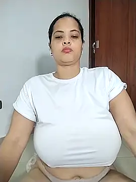 Snapshot of sweetpe chatting on February 22, 2026, 5:19 am sweetpe online show from February 22, 2026, 5:19 am