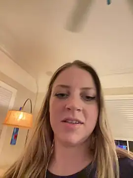 Snapshot of molly_witha_chance chatting on January 31, 2025, 12:06 am molly witha chance online show from January 31, 2025, 12:06 am