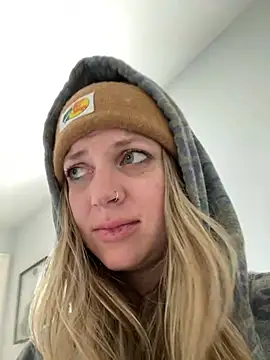 Snapshot of molly_witha_chance chatting on February 3, 2025, 2:45 pm molly witha chance online show from February 3, 2025, 2:45 pm