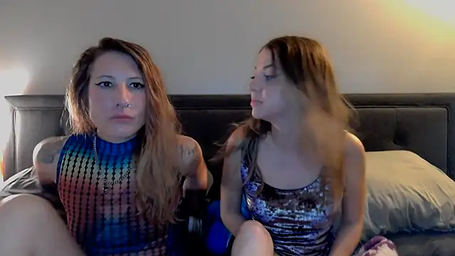 Snapshot of molly_witha_chance chatting on February 25, 2025, 4:35 am molly witha chance online show from February 25, 2025, 4:35 am