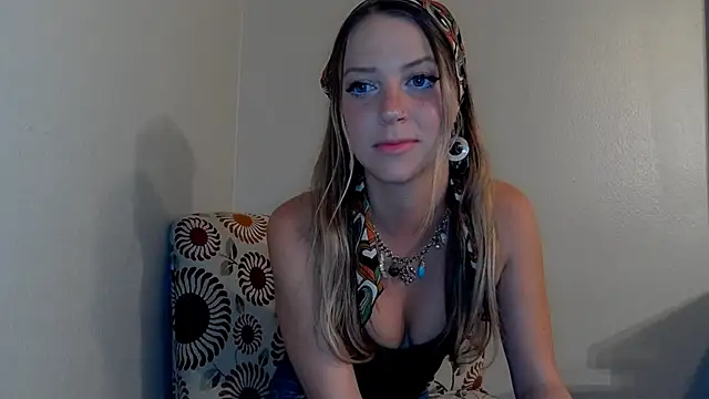 Snapshot of molly_witha_chance chatting on March 16, 2025, 1:28 am molly witha chance online show from March 16, 2025, 1:28 am