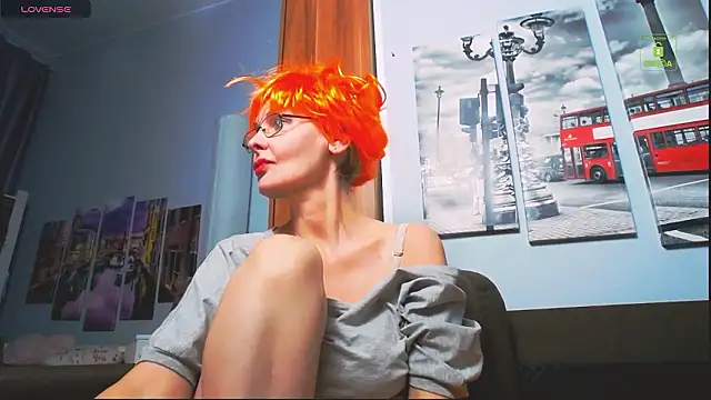 HelgaHimmell online show from February 25, 2026, 3:32 pm