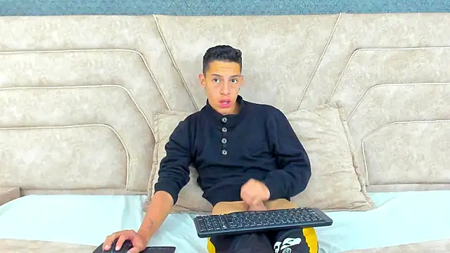 thiago19s online show from January 12, 2025, 12:28 am