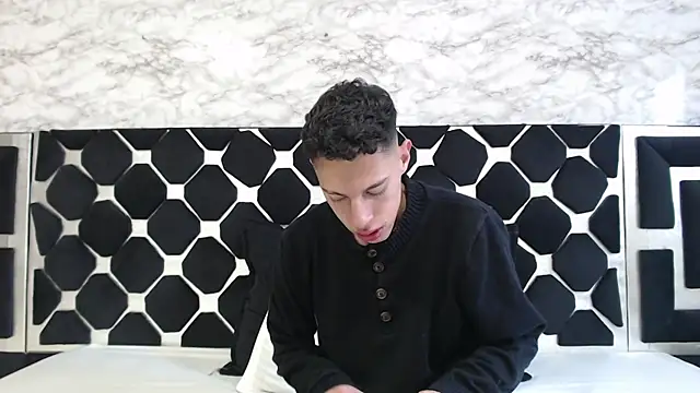 thiago19s online show from March 14, 2025, 7:23 pm