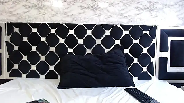 thiago19s online show from April 6, 2026, 1:56 pm