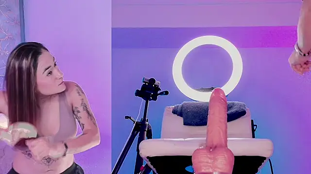 Angelst   online show from April 14, 2026, 1:22 am