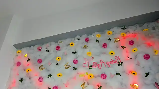 Snapshot of BabyAylin chatting on February 11, 2025, 12:05 pm BabyAylin online show from February 11, 2025, 12:05 pm