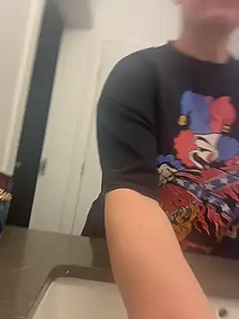 Snapshot of quinnmariexo chatting on October 24, 2025, 3:08 pm quinnmariexo online show from October 24, 2025, 3:08 pm