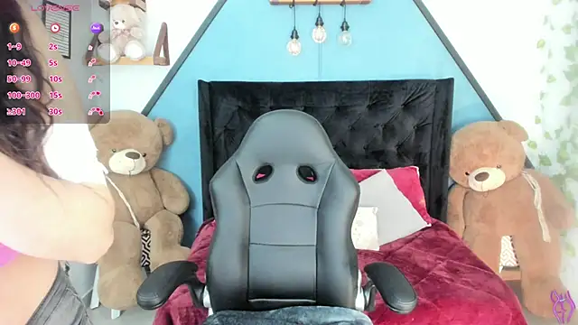 youpinkgirl  online show from October 3, 2025, 8:17 pm