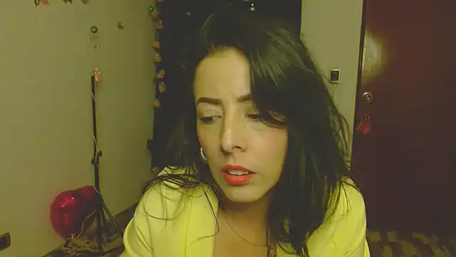 ella peck online show from December 18, 2025, 4:51 am