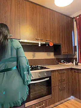 Hotmomcheckk  online show from November 23, 2025, 12:05 pm