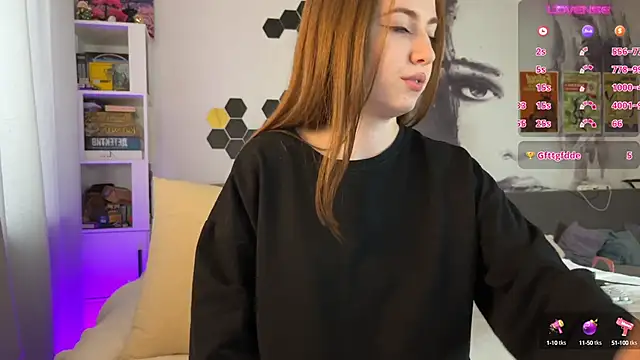 LinaWitch online show from February 3, 2025, 8:13 am