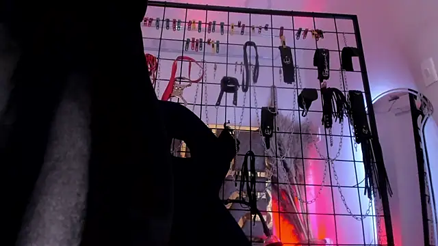 charrlotte quinn online show from January 23, 2025, 12:25 am