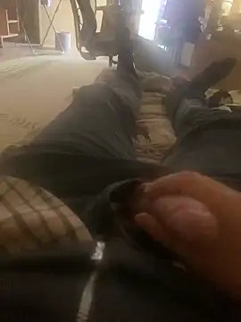 Snapshot of Arez333 chatting on April 3, 2026, 6:00 am Arez333 online show from April 3, 2026, 6:00 am