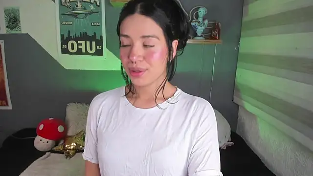 MiaaRose online show from October 4, 2025, 5:22 pm