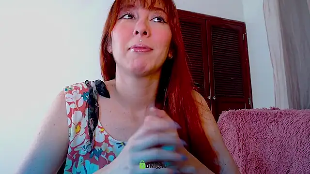 Snapshot of lanaturner_ chatting on October 1, 2025, 12:27 am lanaturner online show from October 1, 2025, 12:27 am