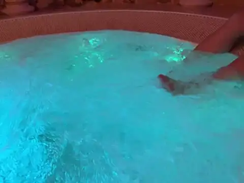 Snapshot of czruz chatting on February 22, 2026, 3:32 pm czruz online show from February 22, 2026, 3:32 pm