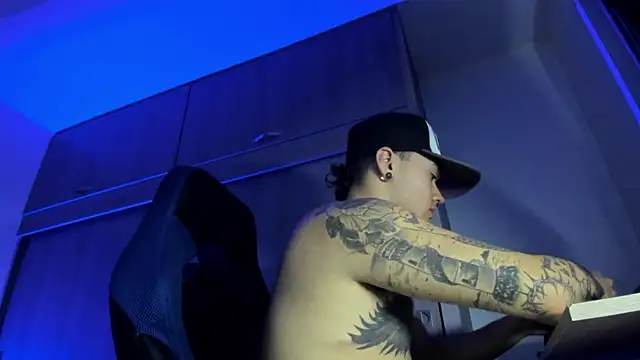 male pussy online show from December 19, 2025, 10:39 pm