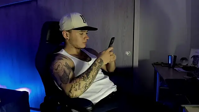 male pussy online show from January 11, 2026, 4:39 am