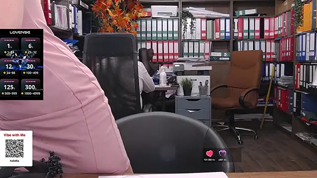 Snapshot of classyladyrellax chatting on December 17, 2024, 1:49 pm classyladyrellax online show from December 17, 2024, 1:49 pm