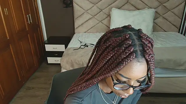 Raquel jones online show from January 24, 2025, 11:48 am