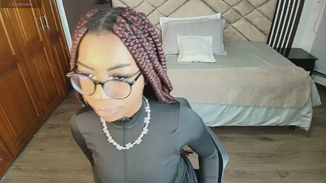 Raquel jones online show from February 26, 2025, 11:41 am