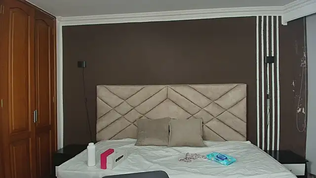 Raquel jones online show from September 20, 2025, 12:06 pm