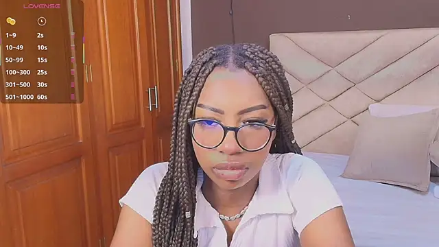 Raquel jones online show from November 9, 2025, 11:41 am