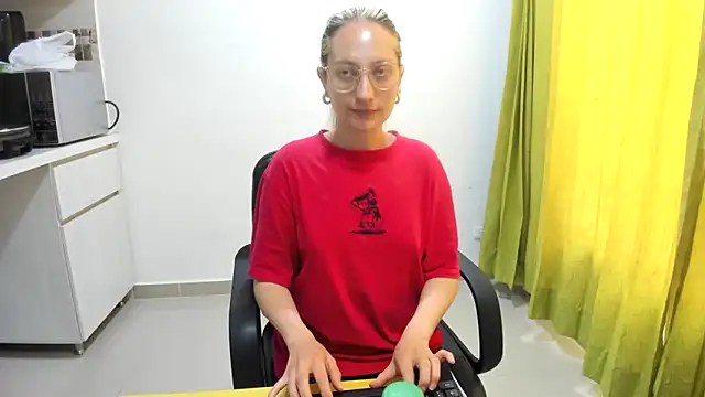 Snapshot of Adele_johnsonn1 chatting on March 3, 2025, 3:20 pm Adele johnsonn1 online show from March 3, 2025, 3:20 pm