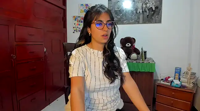 Snapshot of Isabellaa22_1 chatting on January 8, 2025, 2:35 am Isabellaa22 1 online show from January 8, 2025, 2:35 am