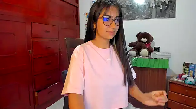 Snapshot of Isabellaa22_1 chatting on January 12, 2025, 4:00 am Isabellaa22 1 online show from January 12, 2025, 4:00 am