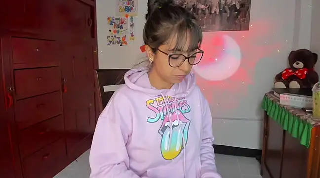 Snapshot of Isabellaa22_1 chatting on February 7, 2025, 12:39 pm Isabellaa22 1 online show from February 7, 2025, 12:39 pm