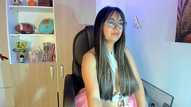 Snapshot of Isabellaa22_1 chatting on September 17, 2025, 11:06 pm Isabellaa22 1 online show from September 17, 2025, 11:06 pm