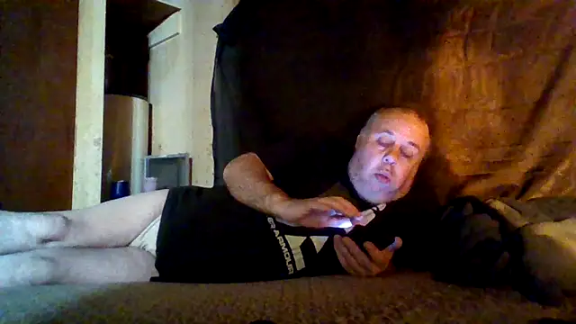 Nightshade7712 online show from November 18, 2025, 11:15 pm