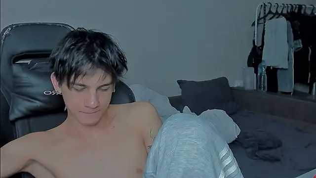 MarkBrowniii online show from December 20, 2024, 8:12 pm