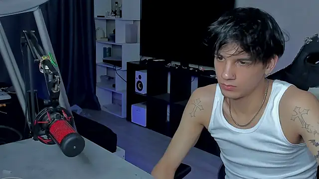 MarkBrowniii online show from September 13, 2025, 2:44 am