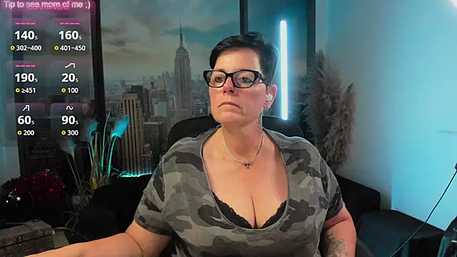 ninarandmann online show from October 5, 2025, 4:27 pm