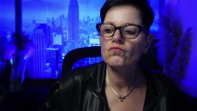 ninarandmann online show from November 23, 2025, 6:41 pm