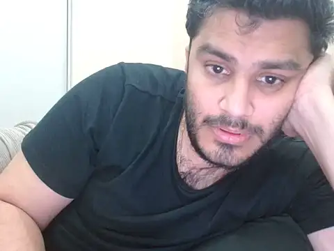 Snapshot of robintoit chatting on July 9, 2026, 4:55 pm robintoit online show from July 9, 2026, 4:55 pm
