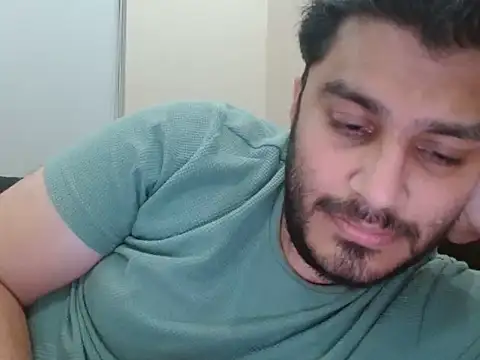 Snapshot of robintoit chatting on July 12, 2026, 2:08 pm robintoit online show from July 12, 2026, 2:08 pm