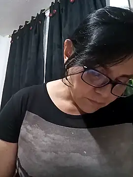 Snapshot of Natasha_milf__ chatting on February 9, 2025, 1:44 am Natasha milf online show from February 9, 2025, 1:44 am