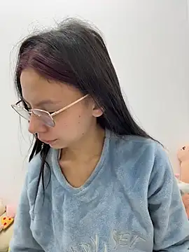 Bonniepark online show from December 14, 2025, 10:09 am