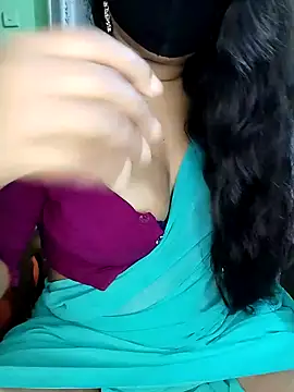 Idhika Paul online show from January 30, 2025, 7:59 pm