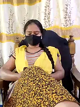 Idhika Paul online show from February 8, 2025, 4:47 am