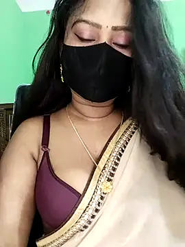 Snapshot of Idhika_Paul chatting on March 3, 2026, 10:26 pm Idhika Paul online show from March 3, 2026, 10:26 pm