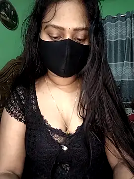 Snapshot of Idhika_Paul chatting on April 18, 2026, 7:07 pm Idhika Paul online show from April 18, 2026, 7:07 pm